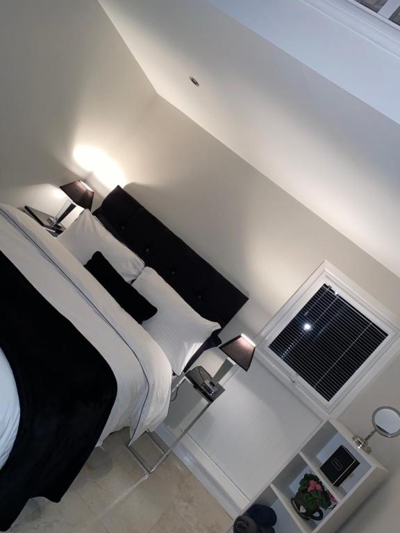 Tanglewood Loft room 1